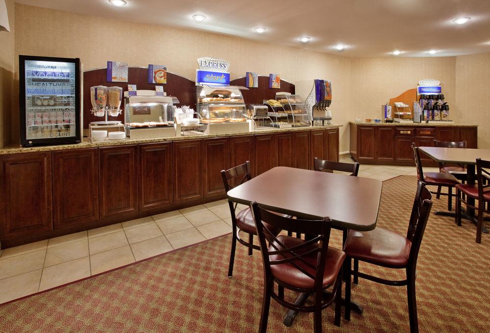 Holiday Inn Express Hotel & Suites Maryville By Ihg Экстерьер фото
